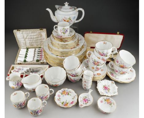 A collection of Royal Crown Derby table ware to include: ten dinner plates, six lunch / dessert plates, six side plates, a ca