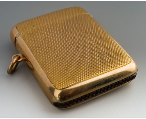 9ct gold vesta case with very fine engine turned decoration, fully hallmarked, gross weight 31.6g