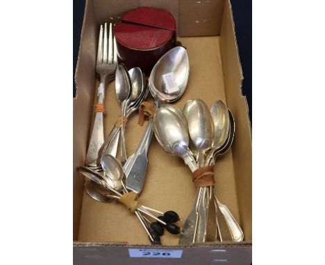 Assorted silver cutlery items to include three dessert forks, three dessert spoons, twelve teaspoons, six coffee spoons, and 