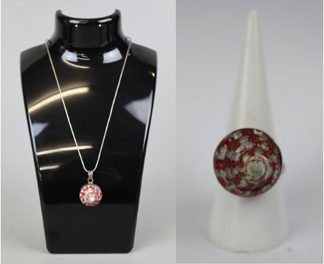 Silver shell ring &amp; pendant 