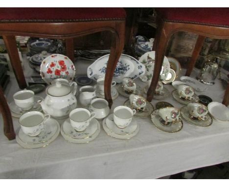 A Sadler Wellington tea set and other items of china including Royal Worcester
