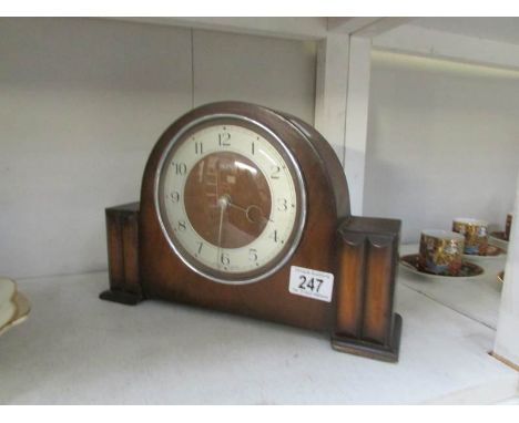 A Smiths mantel clock
