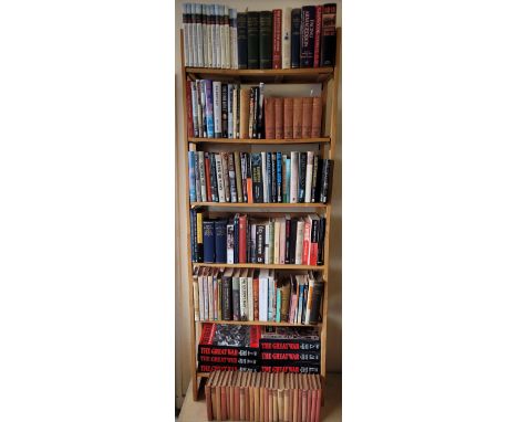 WWI. A large collection of modern WWI reference &amp; related, including VCs of the First World War, 12 volumes, Sutton, 10 v
