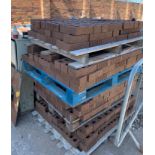 1 x Pallet of Bricks - CL464 - Location: Liverpool L19 Buyers will be required to dismantle and move