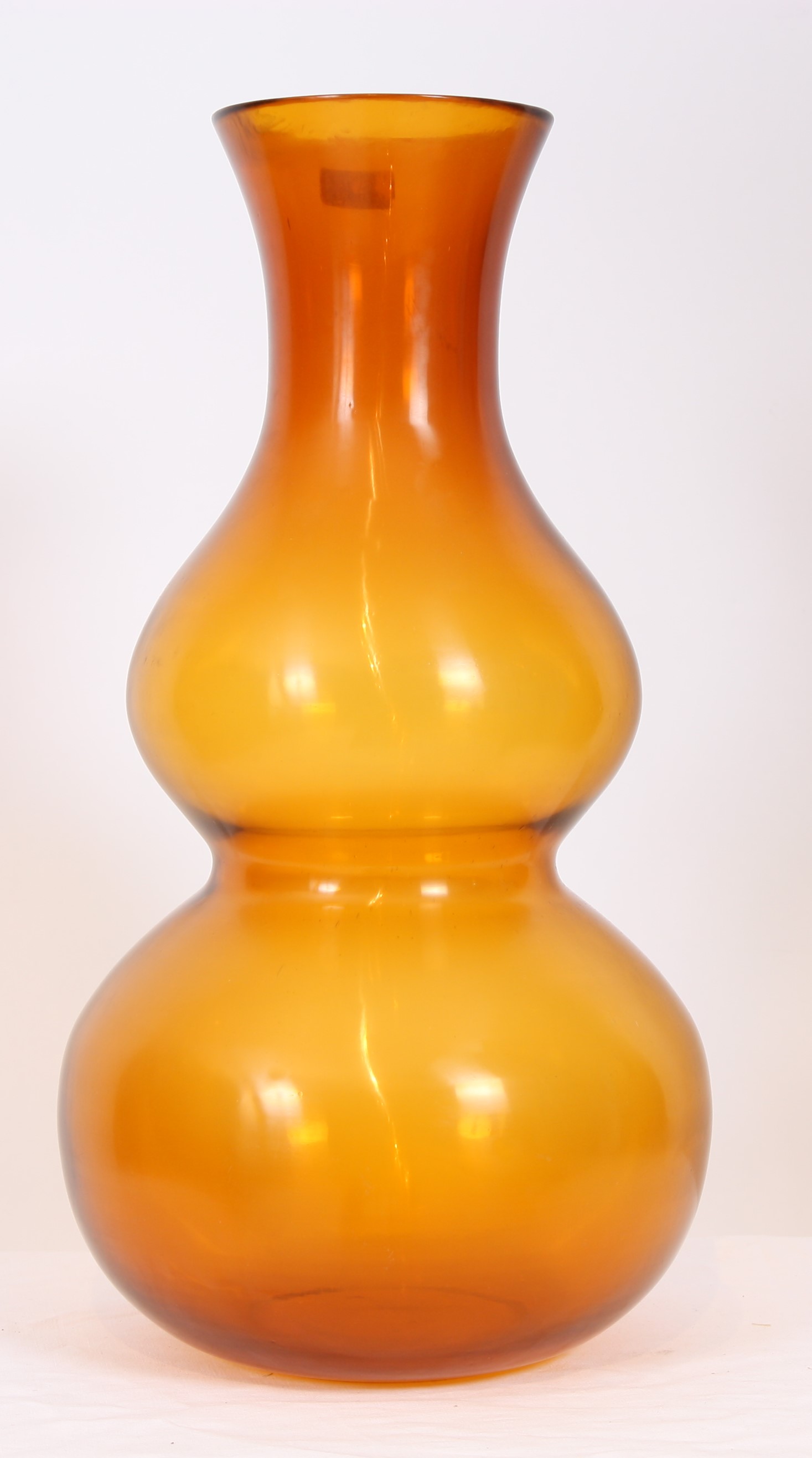 GRAND VASE EN VERRE ORANGE 1960/70En verre de couleur, à panse à double
