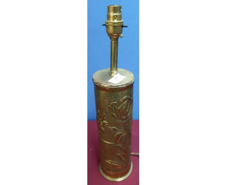 Trench art 1917 18pr shell with floral pattern converted to a table lamp 