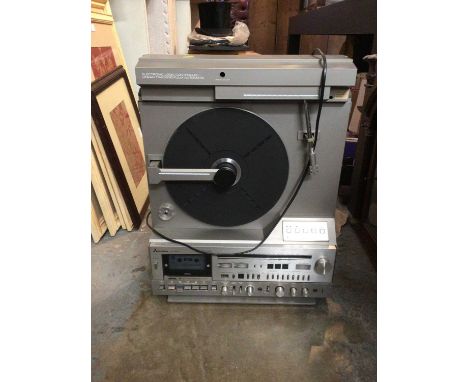 Mitsubishi MC-8000 vertical record player
