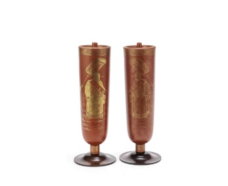 A pair of coral-ground gilt-decorated joss stick holdersLate Qing DynastyEach enamelled in gilt on the coral ground with a Da