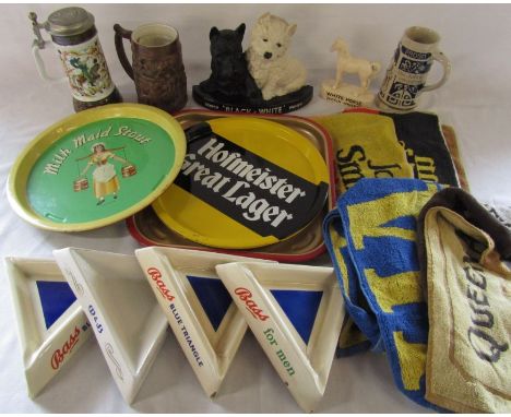 Selection of&nbsp;breweriana inc Black &amp; White scotch whisky advertising dogs, ashtrays, bar towels, trays and tankards e