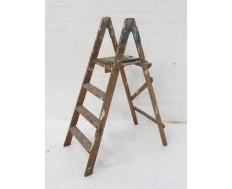 VINTAGE WOODEN FOLDING LADDER
with a slatted top and three steps 