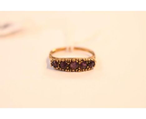 Ladies 9ct Gold Amethyst set graduated ring Size P. 3.1g total weight