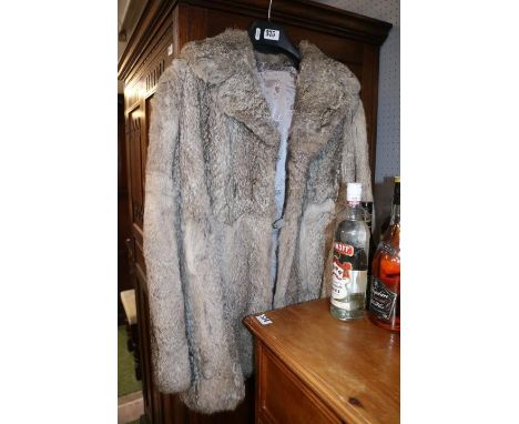 Ladies Vintage Fur coat 