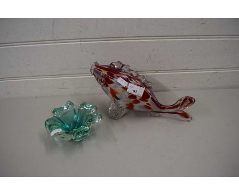 MURANO ART GLASS FISH AND A FURTHER GLASS ASHTRAY