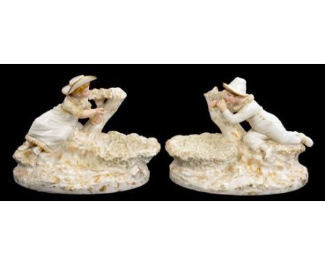 A PAIR OF ROYAL WORCESTER KATE GREENAWAY STYLE FIGURES OF A BOY AND GIRL, MODELLED BY JAMES HADLEY, 14CM H, IMPRESSED AND PRI
