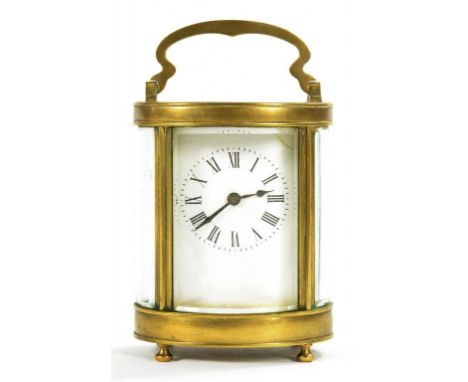 A FRENCH BRASS OVAL CARRIAGE CLOCK, THE TIMEPIECE WITH REPLACEMENT ESCAPEMENT, 11CM H EXCLUDING HANDLE, EARLY 20TH C