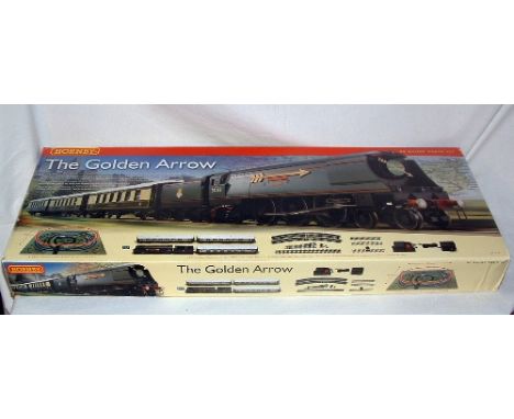 HORNBY R1119 'The Golden Arrow' Ready to Run Train set comprising an unrebuilt West Country 4-6-2 'Boscastle' (DCC ready), 3 