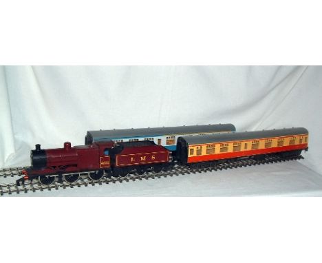 LIMA 0 Gauge Locomotive and 2 x Coaches - 6534 LMS lined Red Class 4F 0-6-0 and Tender (serviced 4/2015) Near Mint - Mk 1 Coa