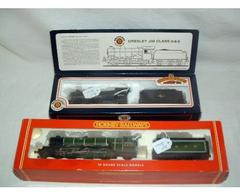 HORNBY/BACHMANN 2 x Locomotives - Hornby R398 LNER Light Green Class A3 4-6-2 'Flying Scotsman' no 4472 (Near Mint in a R2054
