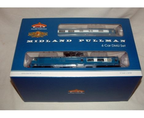 BACHMANN 31-255DC Midland Pullman 6 Car Unit in Nanking Blue. DCC on board. Mint BOxed with Instructions and unopened Accesso