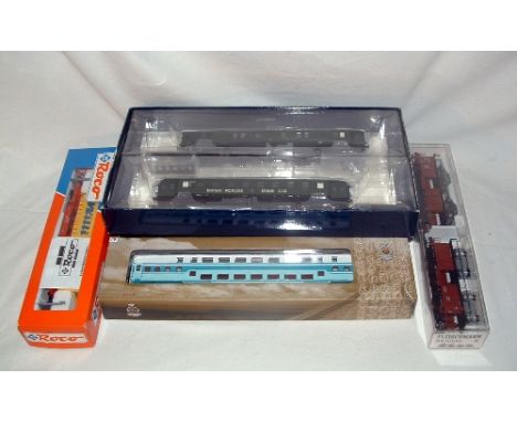 5 x Coaches and Freight Cars - LILIPUT L350041 2 x British Army of the Rhine Coaches - BACHMANN CP001009 Chinese Type 25Z Dou