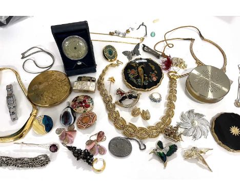 Mixed lot: to include a Trifari necklace and matching earrings, boxed, a lady's Pulsar wristwatch, a Ronson mother-of-pearl l