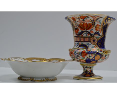 DERBY PORCELAIN IMARI PATTERN URN STYLE VASE, TOGETHER WITH A VINTAGE GERMAN HAND PAINTED DISH BY GEROLD     