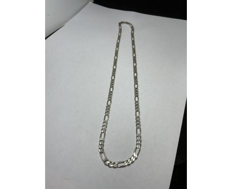 A MARKED SILVER FIGARO CHAIN LENGTH 50 CM 