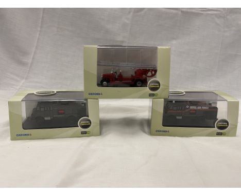 THREE BOXED OXFORD COMMERCIALS DIECASTS TO INCLUDE LONDON LEYLAND FIRE ENGINE, ORIGINAL AFS GREEN GODDESS AND RAF GREEN GODDE
