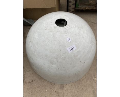A PAIR OF RETRO METAL LIGHT SHADES 