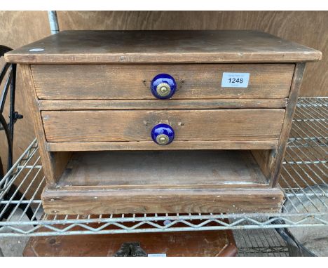 A VINTAGE THREE DRAWER WOODEN ENGINEERS CHEST (ONE DRAWER MISSING) 