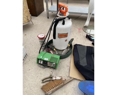 AN ASSORTMENT OF TOOLS TO INCLUDE A GARDEN SPRAYER AND A BATTERY CHARGER ETC 