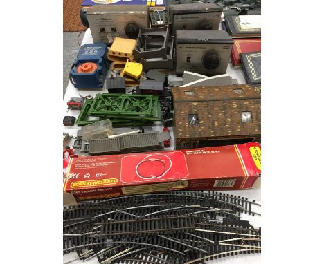 A COLLECTION ON VINTAGE RAILWAY TRACK TO INCLUIDE HORNBY, CLIPPER POWER CONTROL UNIT, TWO RECTIFIER CONTROLLERS, RAILWAY SCEN