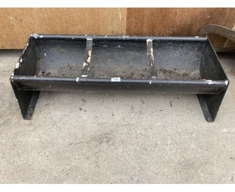 A VINTAGE CAST IRON TROUGH/PLANTER (L:92CM)