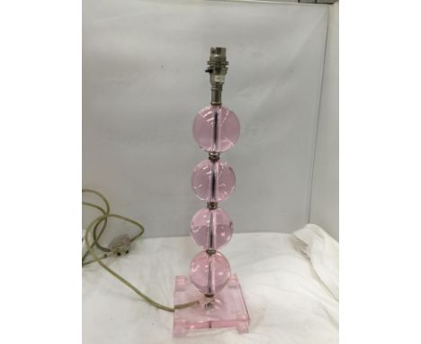 A PINK GLASS TABLE LAMP BASE WITH FOUR BALLS HEIGHT 47CM 