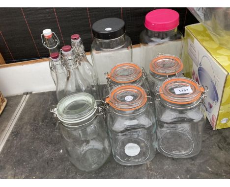 AN ASSORTMENT OF GLASS KILNER BOTTLES AND JARS AND TWO VINTAGE SWEET JARS ETC 