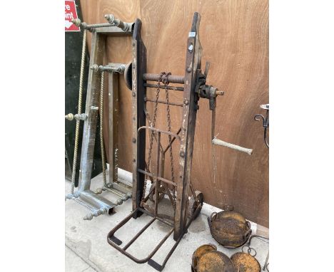 A VINTAGE HAND OPERATED ADJUSTABLE SACK TRUCK 