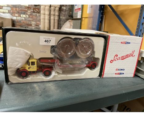 A CORGI CLASSICS MODEL SCAMMELL HIGHWAYMAN LOW LOADER POINTER 1:50 SCALE CC10703 