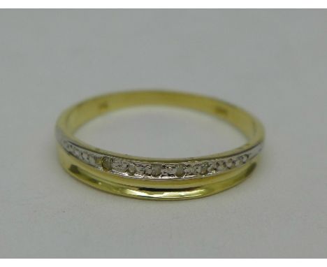 A 9ct gold and diamond ring, 1g, O