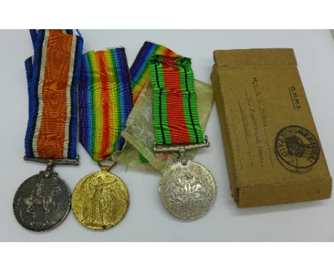 A pair of WWI medals to 60847 Pte. F. Pinkett, Notts & Derby R. and a WWII medal