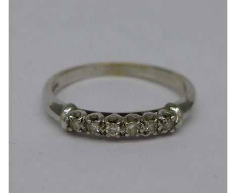 An 18ct white gold and diamond ring, 3.8g, U