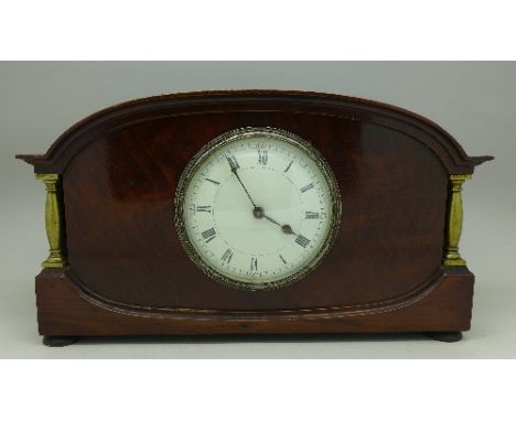 An early 20th Century mahogany cased mantel clock, width 26.5cm