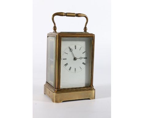 French brass repeater carriage clock, the white enamelled dial with Roman numerals, repeater button broken and missing, 18cm 