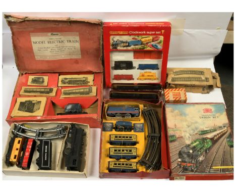 Chad Valley, Mettoy, Hornby various train sets. To include Chad Valley Tinplate Clockwork SR Freight Set, Mettoy 5362 Passeng