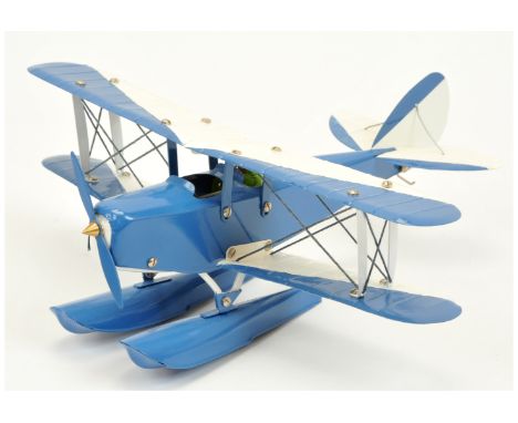 Meccano Pre-War 1930's No.0.0 Biplane. Please note this model has been fully restored. Condition is Good.&nbsp;