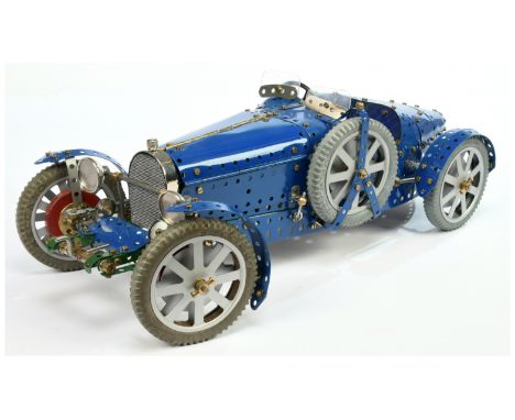 Meccano Scratch Built model of a Bugatti Roadster. Please note all parts are repainted/restored. Condition is Good.&nbsp;