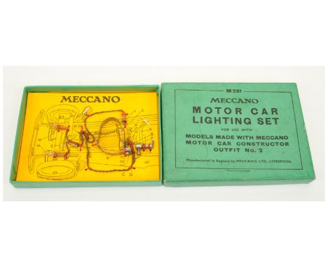 Meccano Pre-War 1934 M251 Lighting Set for No.2 Constructor Outfit Car. Appears unused. Condition is Near Mint in Good to Goo