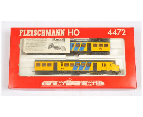 Fleischmann HO Gauge Ref 4472 Netherland State Railways (NS) overhead electric 2-car EMU Railcar in yellow with blue stripes 