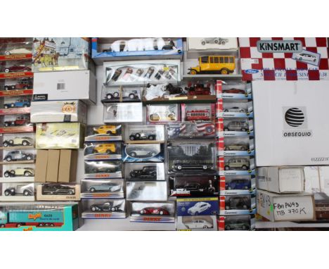 Diecast: A collection of assorted diecast vehicles, to include: Dinky (Matchbox), Cararama, Franklin Mint and more. Original 