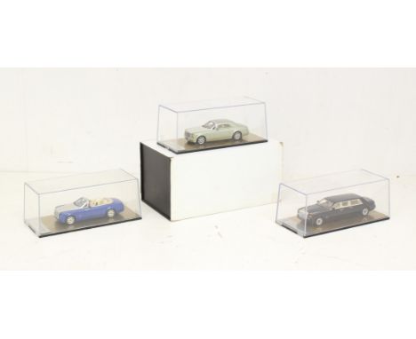 Rolls-Royce: A collection of three Rolls-Royce 1:43 vehicles, one of which is boxed, to include: Rolls-Royce 101EX, Rolls-Roy
