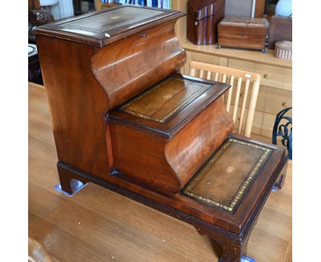 Victorian style stained mahogany library steps with sliding box commode and bracket feet, 70 cm long x 47 cm wide x 60 cm hig